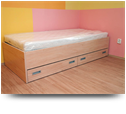 Dětská postel s úložným prostorem a matrací na míru